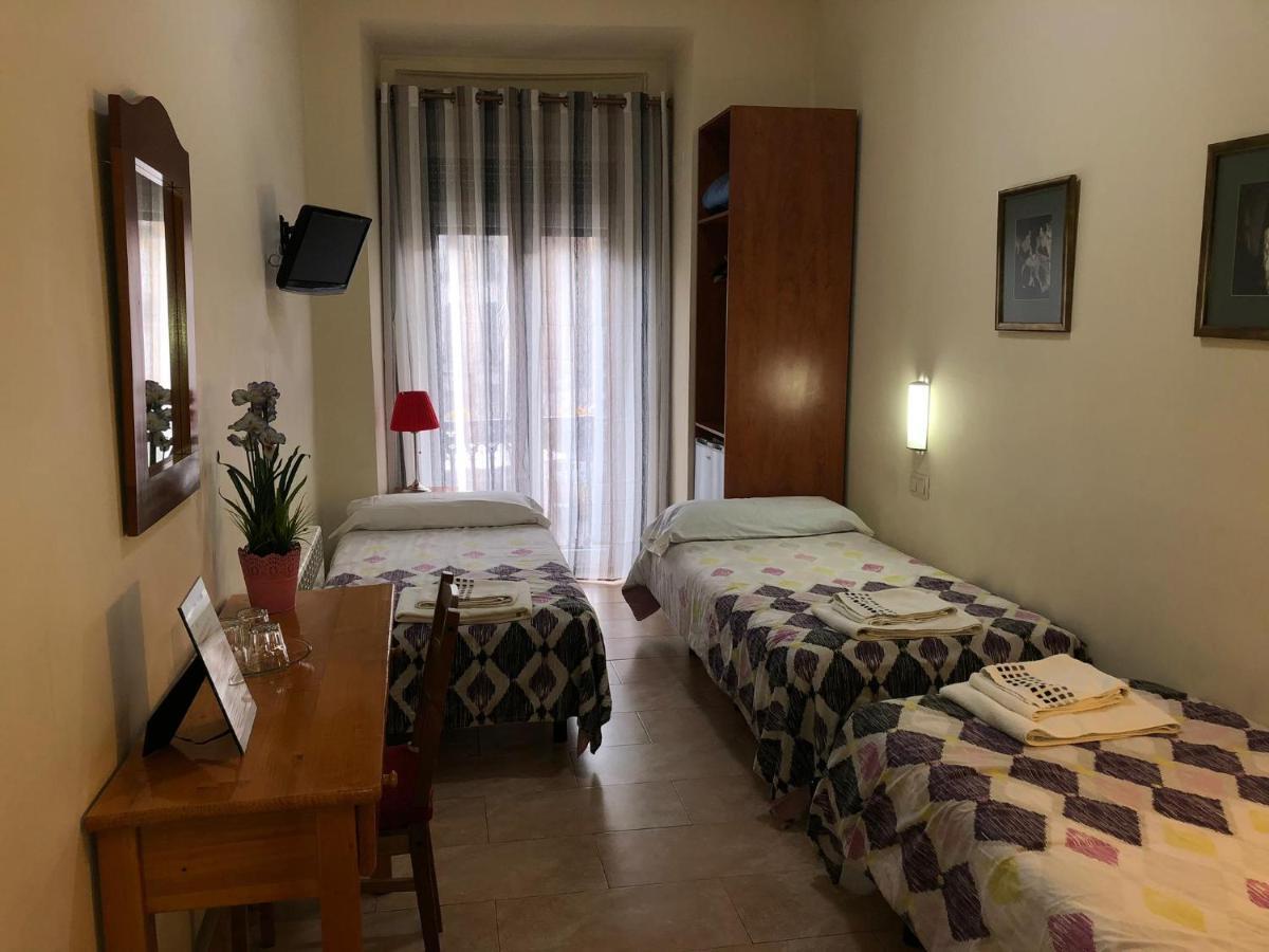 Tirso Plaza Casa de hóspedes Madri