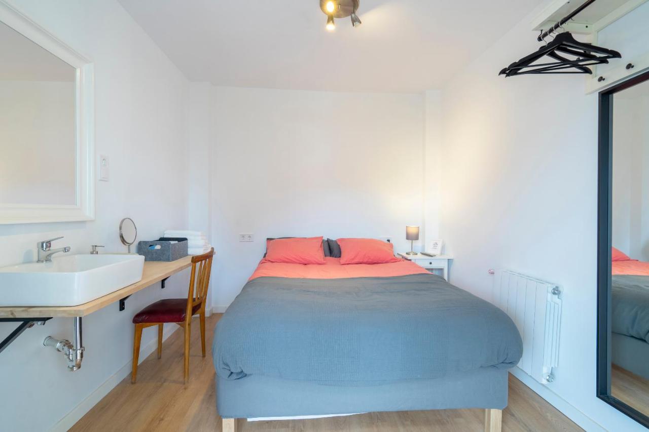 Independent Close To Ifema Y Aeropuertob Apartamento Madri