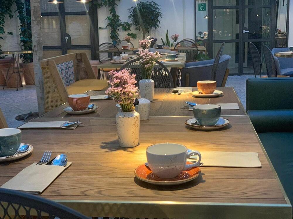 Pestana Collection Plaza Mayor Hotel