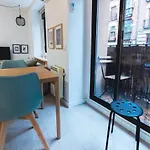 Bright Centric Studio In La Latina
