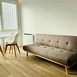 Bernabeu/ C.Universitaria Apartments