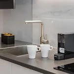 Waou Essence I La Latina