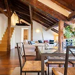 Calm And Bright Apartment, Center La Latina D.Alb