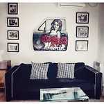 Cozy And Bright Apartment In Historic Town Center