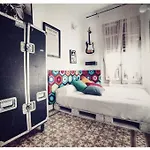 Cozy And Bright Apartment In Historic Town Center