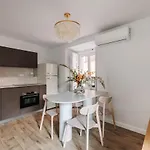 Beautiful Apartment In The Heart Of Madrid