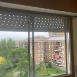 Piso Amplio, Iluminado Y Muy Bien Comunicado