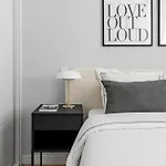 Cozy 2 Bedroom Apartment With Patio