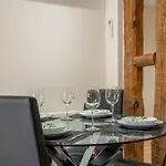 2 Bedrooms 2 Bathrooms Furnished - Malasana - Bright And Refurbished - Mintystay