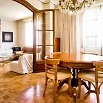 Habitacion Con Vistas A La Ciudad