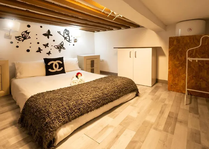 Apartamentos Day Madrid Malasana Centro Gran Via
