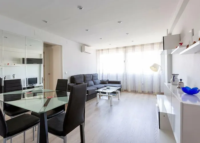 Apartamentos La Vaguada Suites