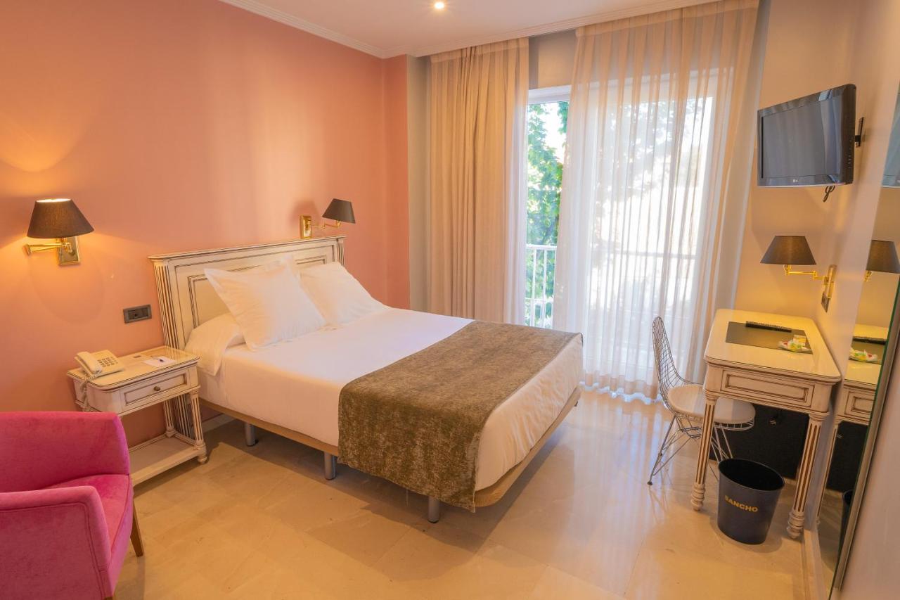 Sancho Hotel 3*