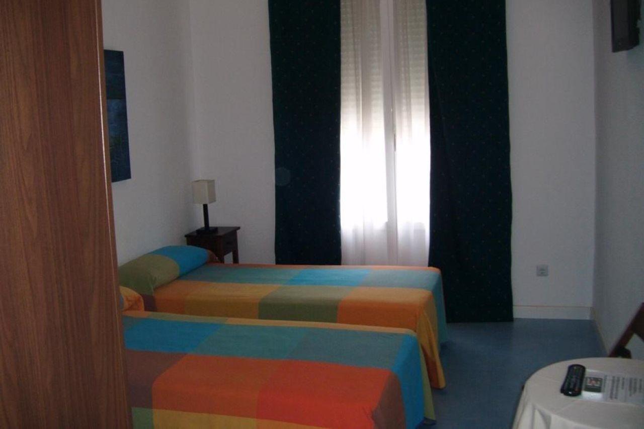 Gay Puerta Del Sol Affittacamere 2*
