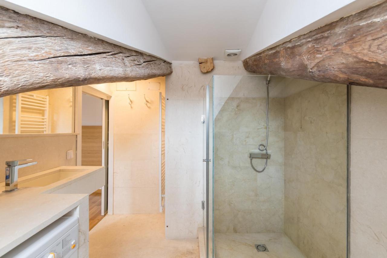 Appartement Chueca Duplex Ii En Madrid