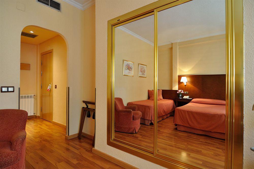 Casón Del Tormes Hotel 3*