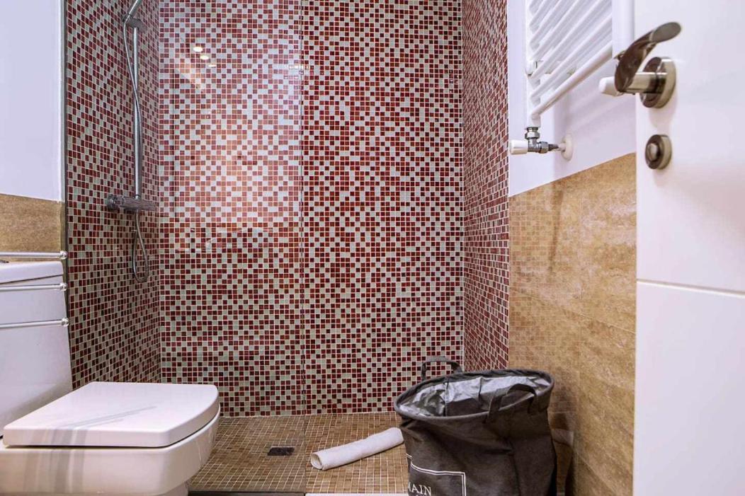 Calle Huertas Corazon By Regalatemadrid Appartement