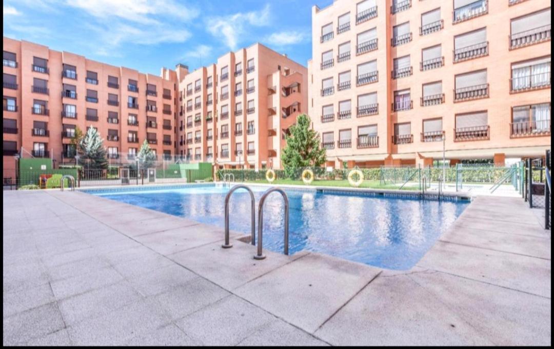 Cerca Airport, Riyadh Air, Ifema, Eisenhower, Wifi, 4 Personas Apartamento