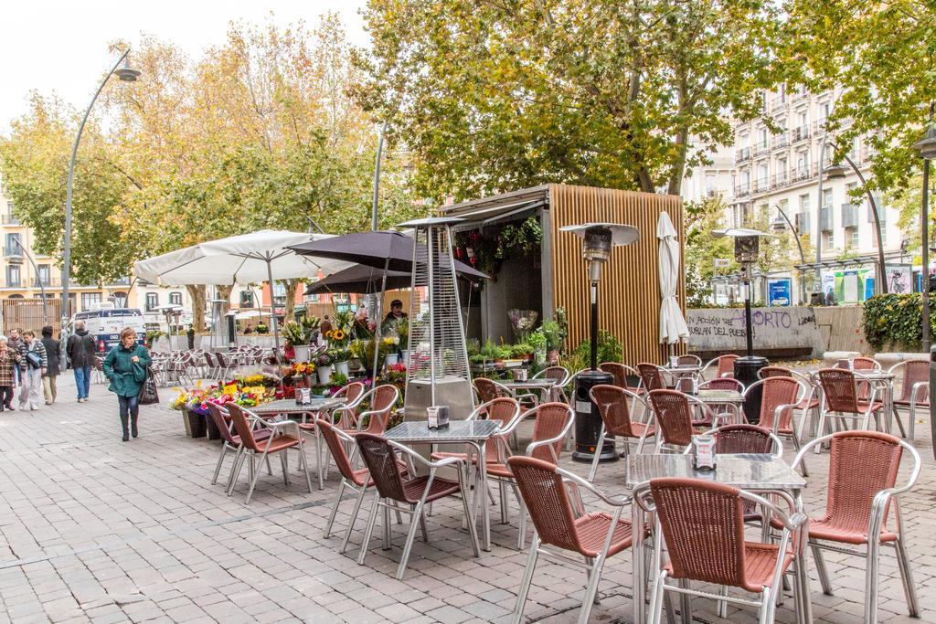 Bookinmadrid Com - Puerta Del Sol *