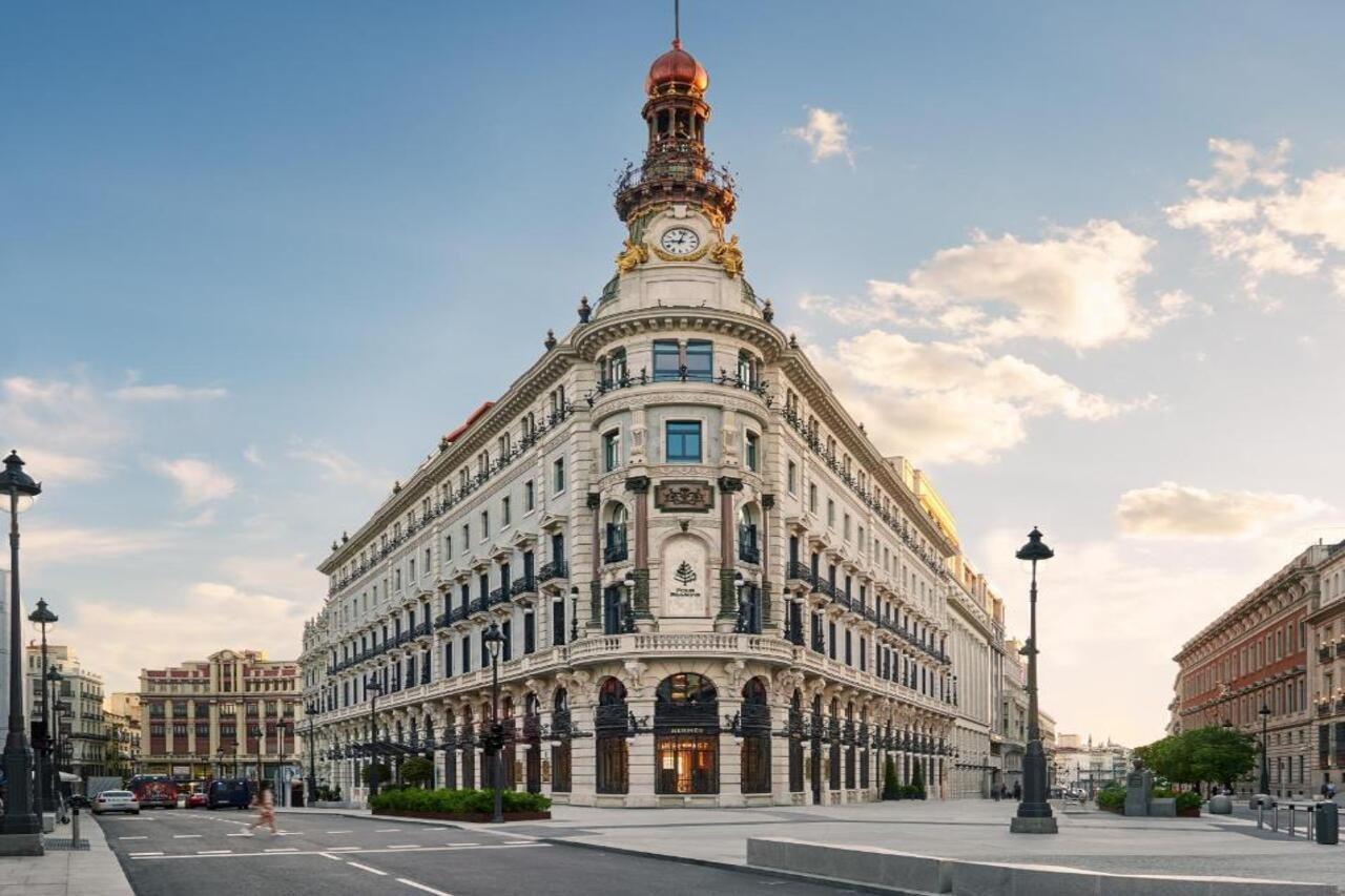 Four Seasons Hotel