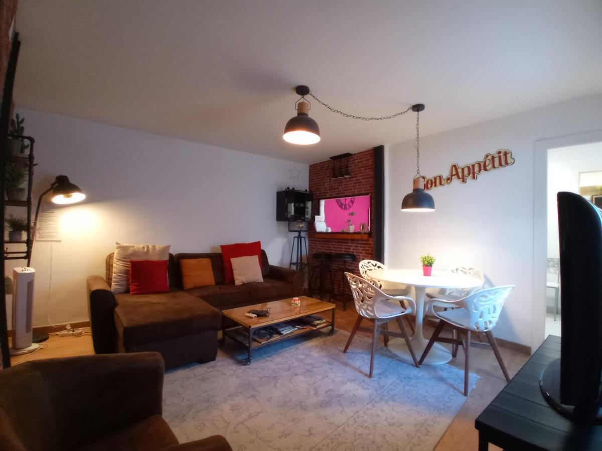 Andres Borrego 12 Apartment