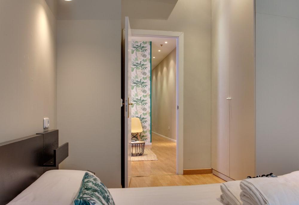 Zinc Resort *