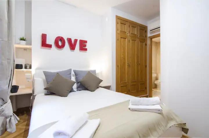 Bright & Spacious- Center- 2rooms-2bathrooms * Madrid