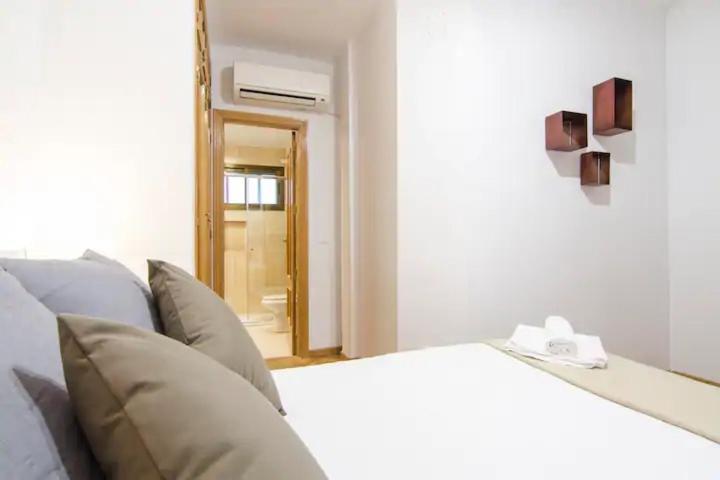 Bright & Spacious- Center- 2rooms-2bathrooms * Madrid