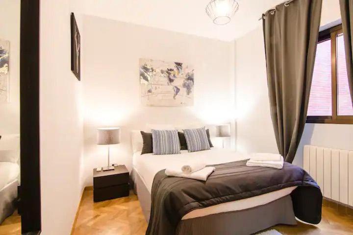 Bright & Spacious- Center- 2rooms-2bathrooms Apartment Madrid