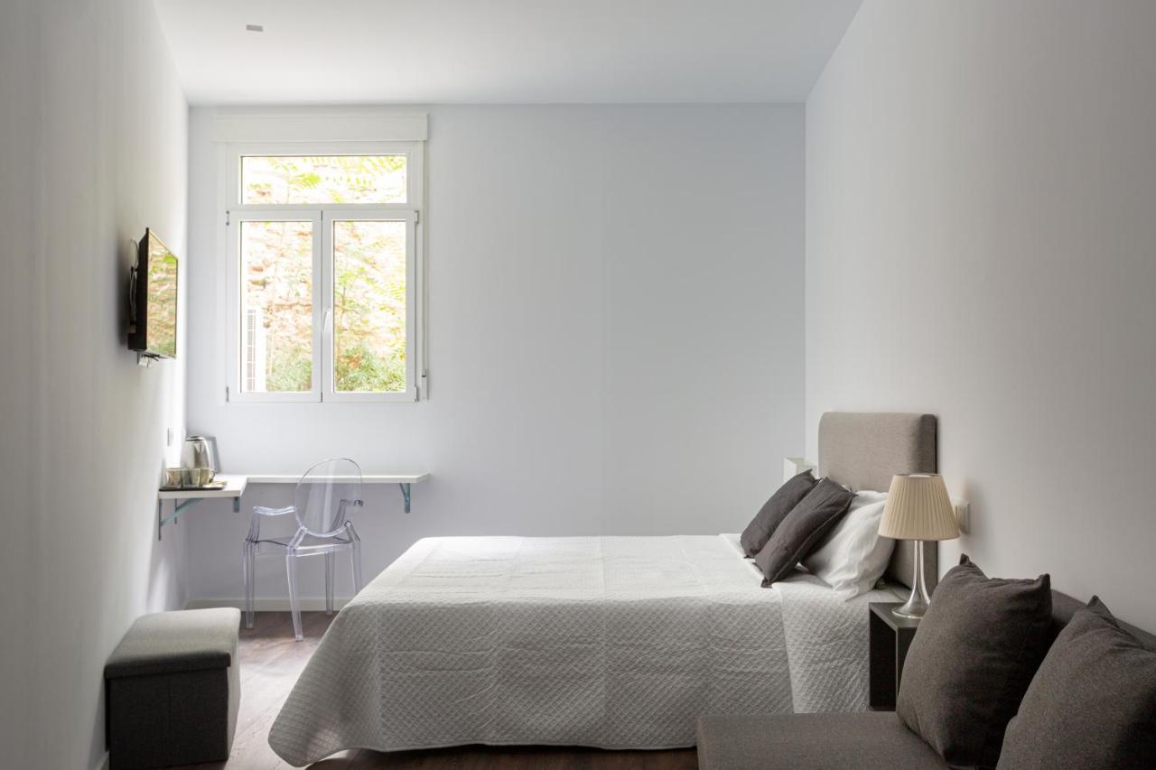 Hostal Ronda9 *