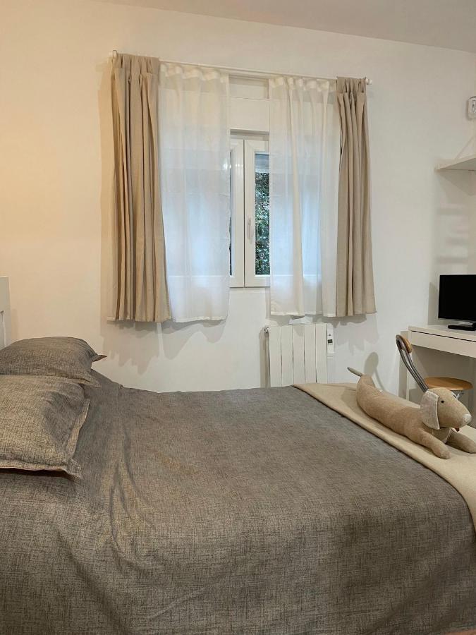 Apartamento Acogedor Apartamento, Completamente Amoblado Con Aire Acondicionado