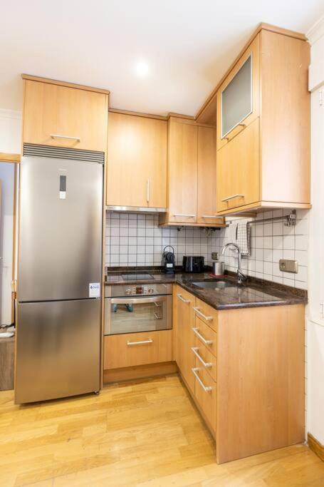 Amplio Apartamento Situado A 10 Minutos Del Retiro Appartement