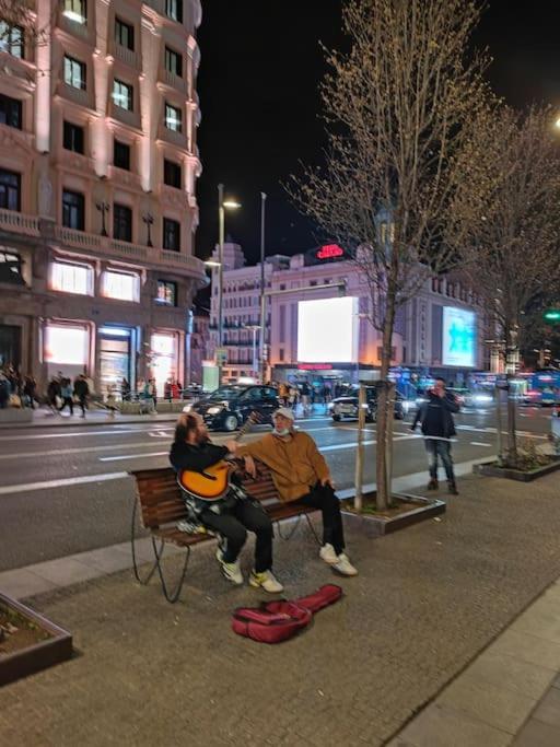 Appartamento Muy Silencioso Callao/sol Apartamento Completo