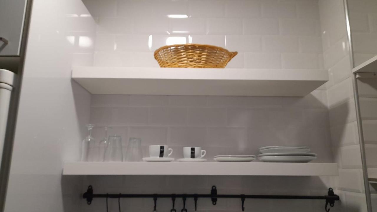 Apartamento Acogedor Apartamento, Completamente Amoblado Con Aire Acondicionado