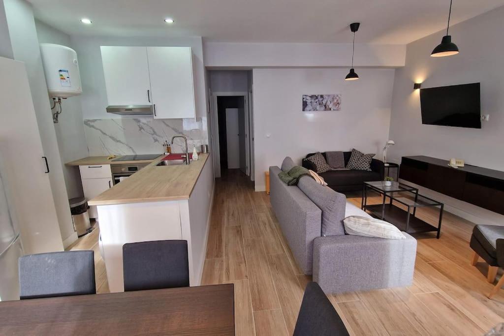 Apartment Loft En Junto Al Metro. Madrid