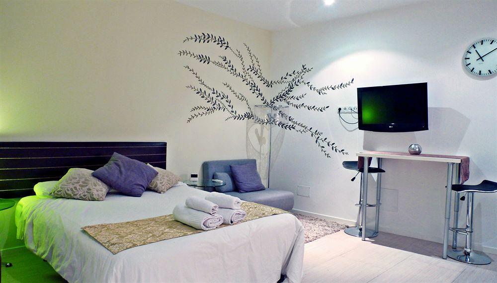 Guest house Sixrooms Plaza Mayor 4*