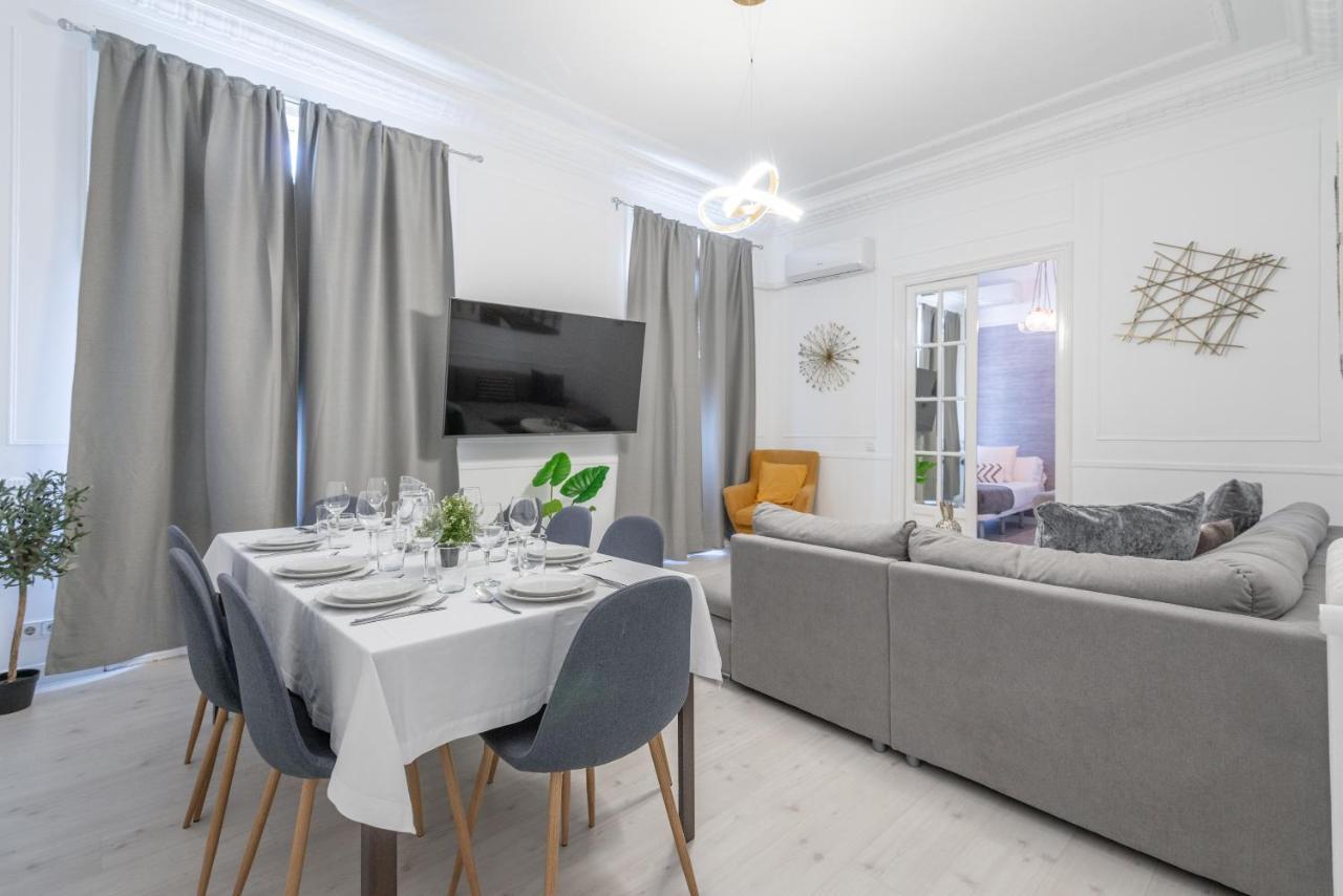 Penthouse Deluxe Granvia, By Monaro Madri