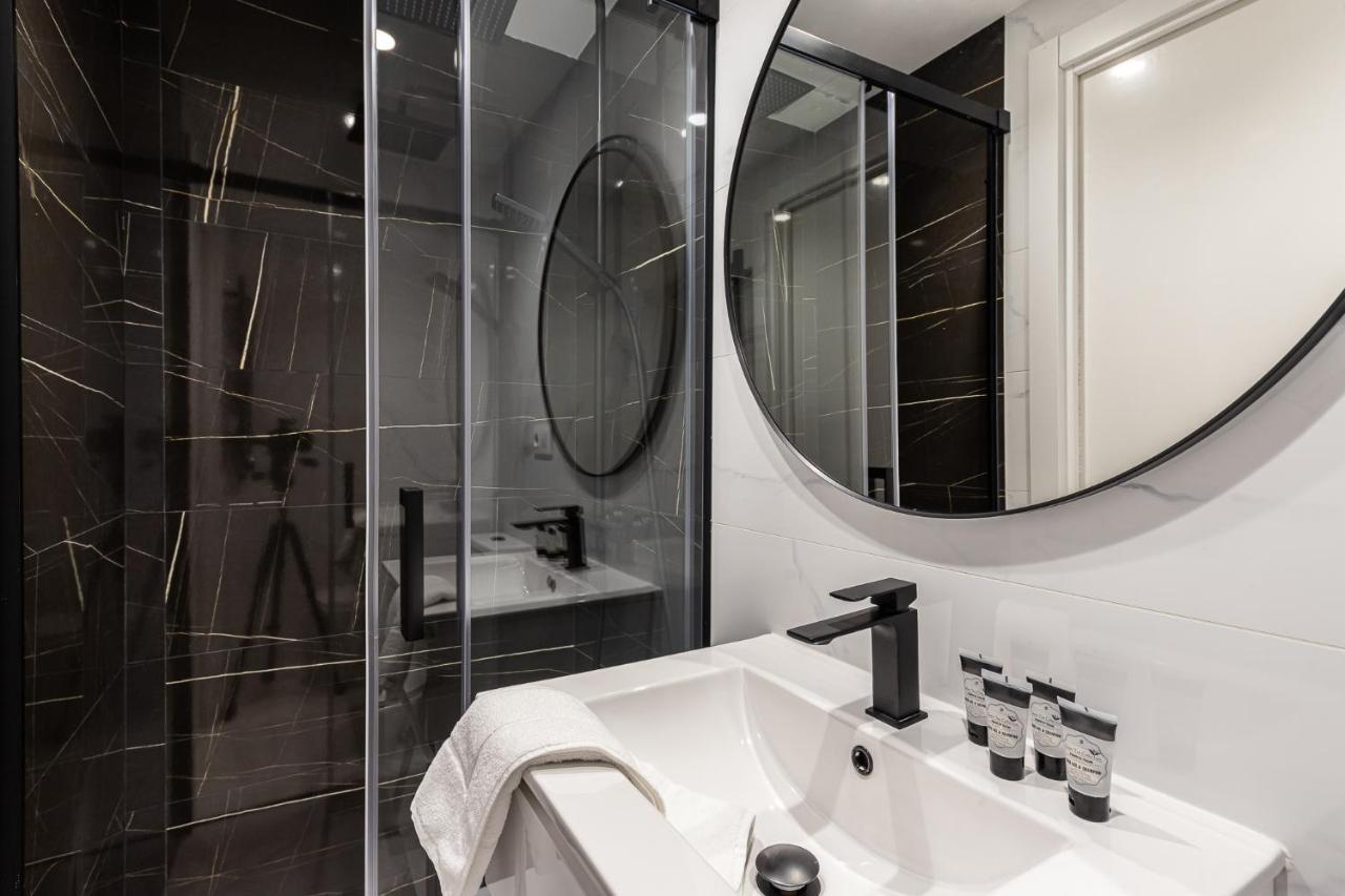 Apartment Waou Essence Ii Anton Martin Madrid