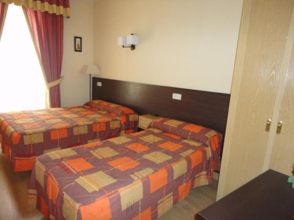 Cortes Guest house 2*