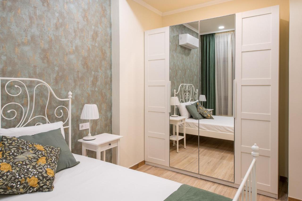Simone Apartment