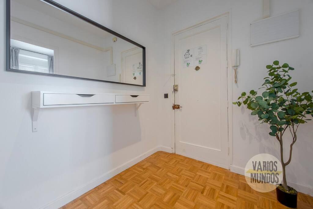 Beautiful Apt 7px En La C/santa Ana Centro De * Madrid