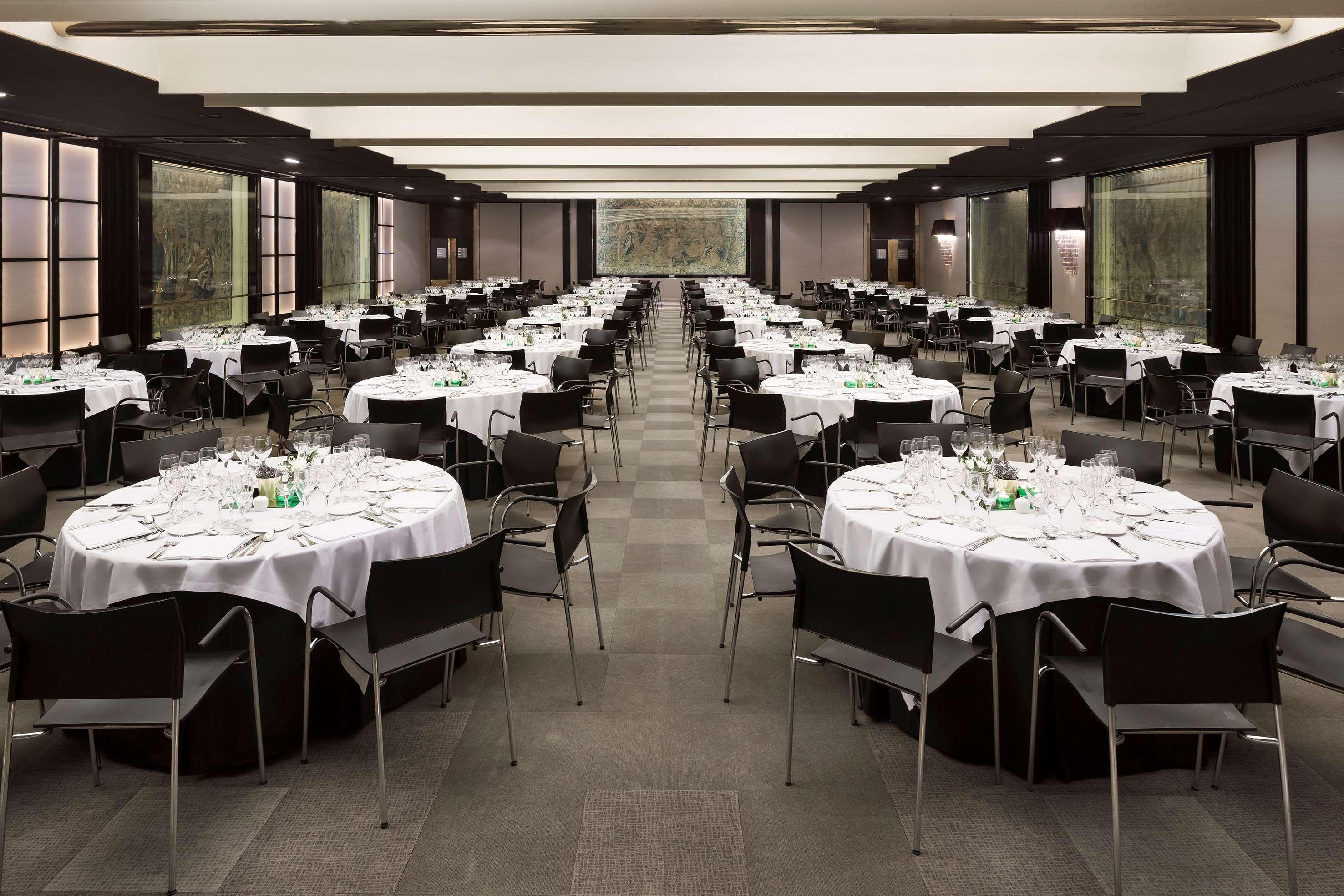 Hotel Melia Castilla 4*
