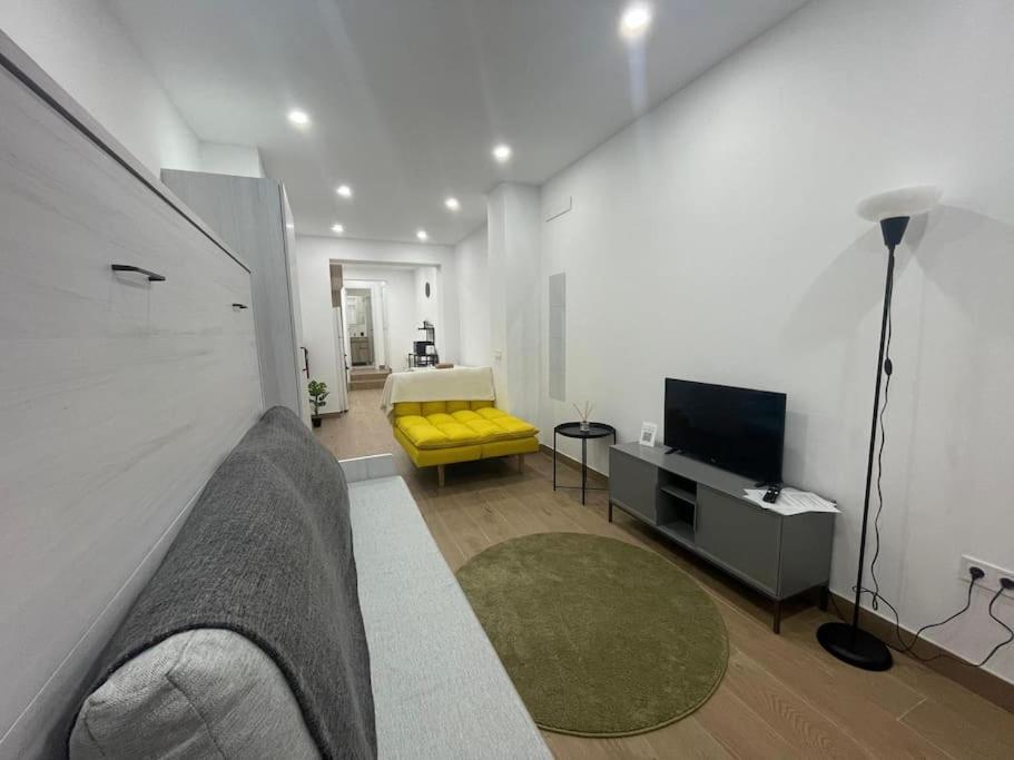 Estudio En Barrio La Latina Appartamento Madrid