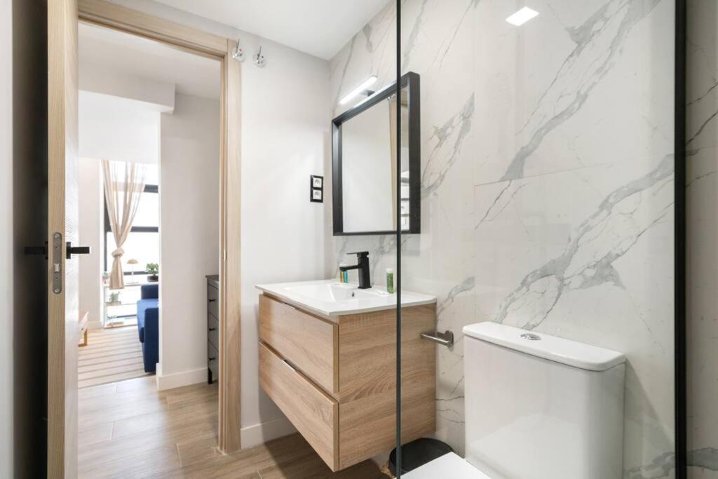 Moderno Loft En Ronda De Segovia-1 Madri