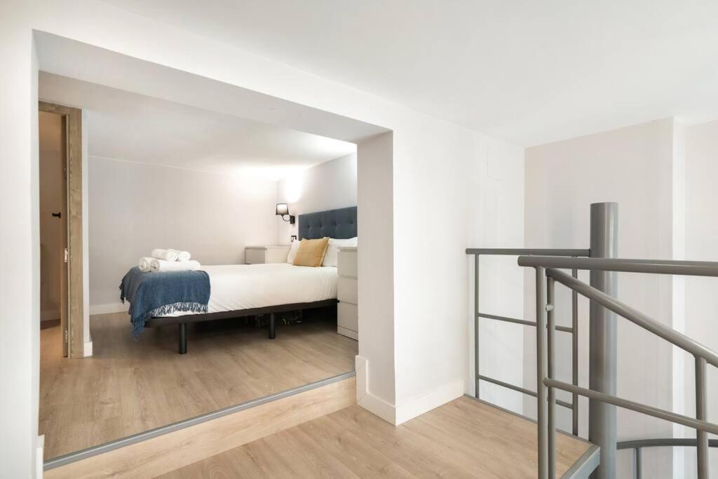 Moderno Loft En Ronda De Segovia-1 Apartamento