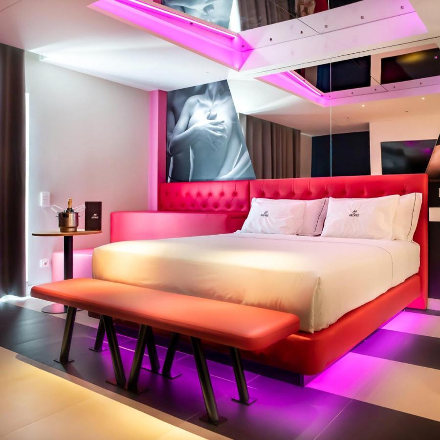 Avenue - Lovely Madri
