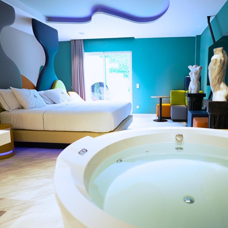 Hotel do amor Avenue - Lovely Madri