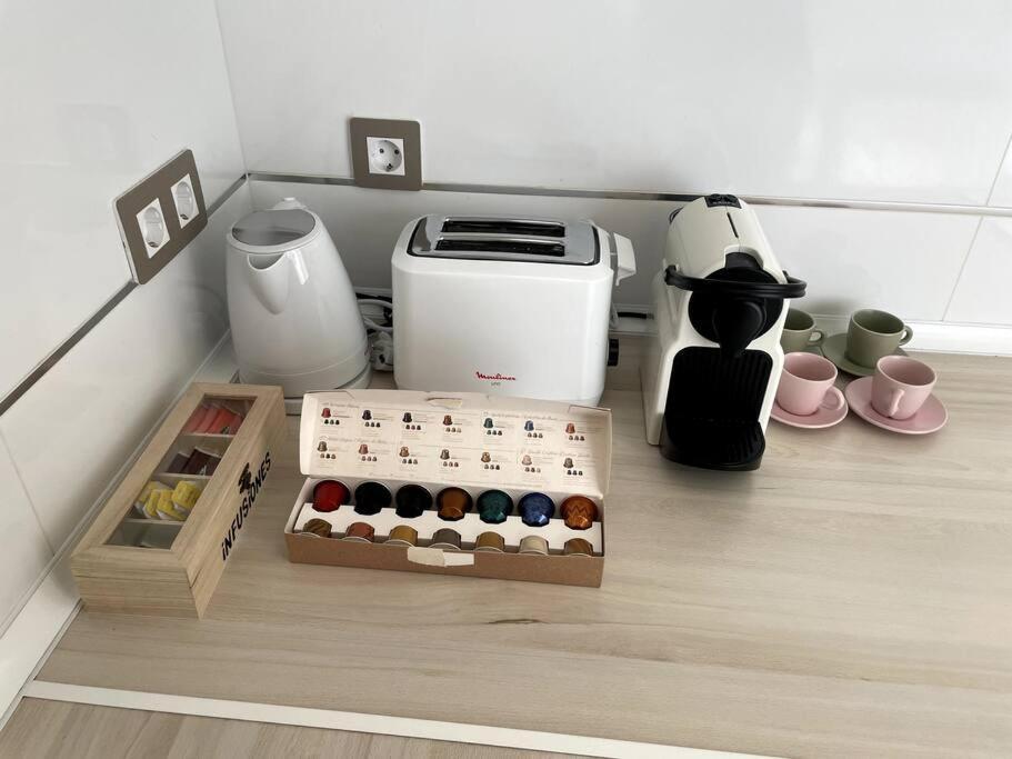 Appartamento Cozy 2 Bedroom With Patio Madrid