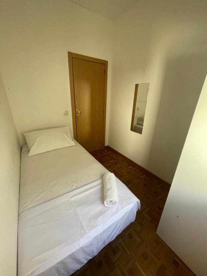 Quarto em Acomodações Particulares Hermosilla *