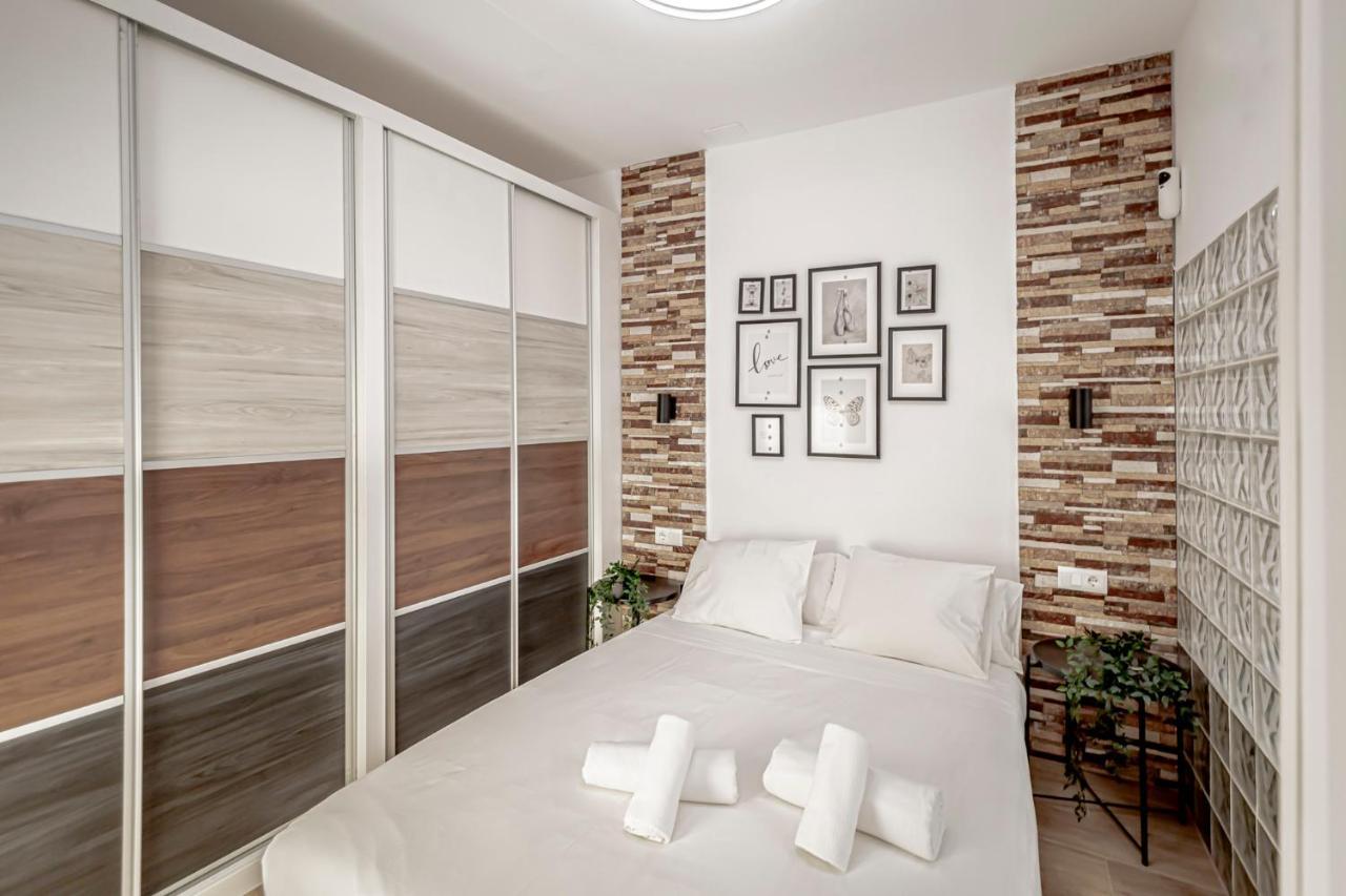 Jap Rita Luna Appartamento Madrid